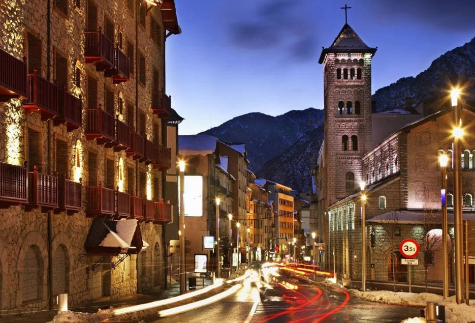 Dagsutflykt till Andorra från Barcelona 2026