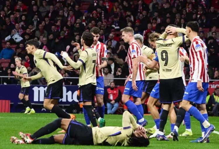 Barcelona överkörda av Atlético Madrid i Copa del Rey - 0-4 i första semifinalen