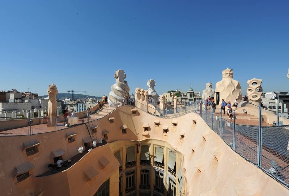 Casa Milà (La Pedrera) - Biljetter, Öppettider & Tips 2026 - bild 1