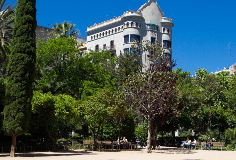 Jardins de Palau Robert Barcelona- Lugn Park Mitt på Passeig de Gràcia 2026