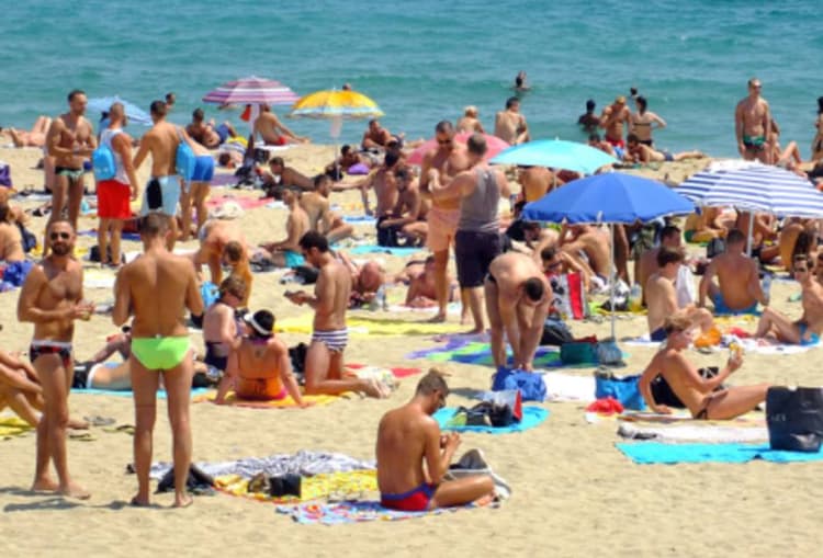 Rekordmånga turister i Catalonien under 2025