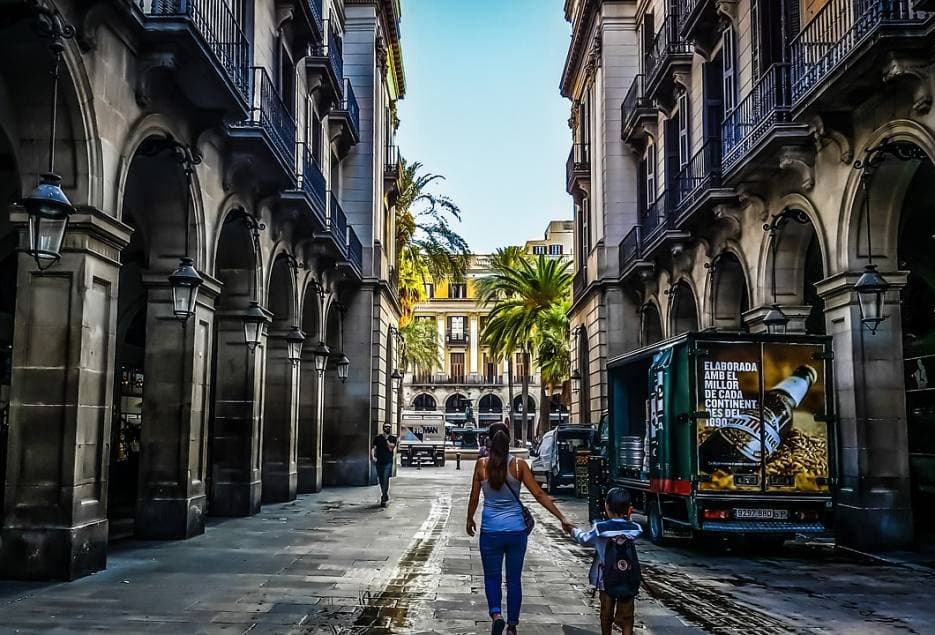 Barcelona med barn 2026 - Komplett familjeguide