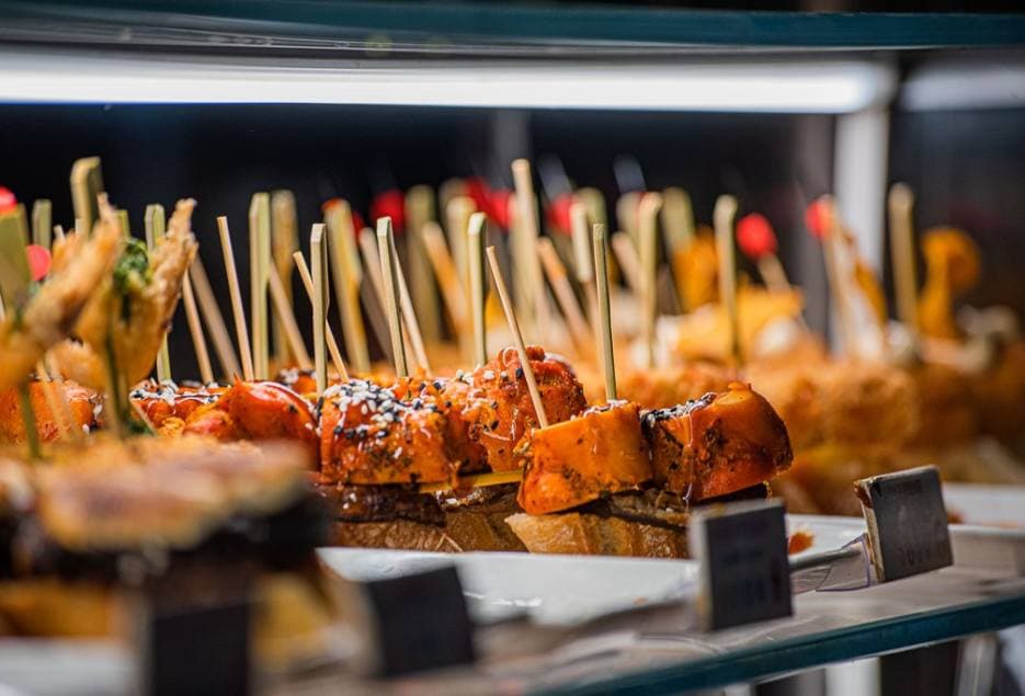 Poble Sec eller Gràcia - Lokalt boende jämförelse 2026