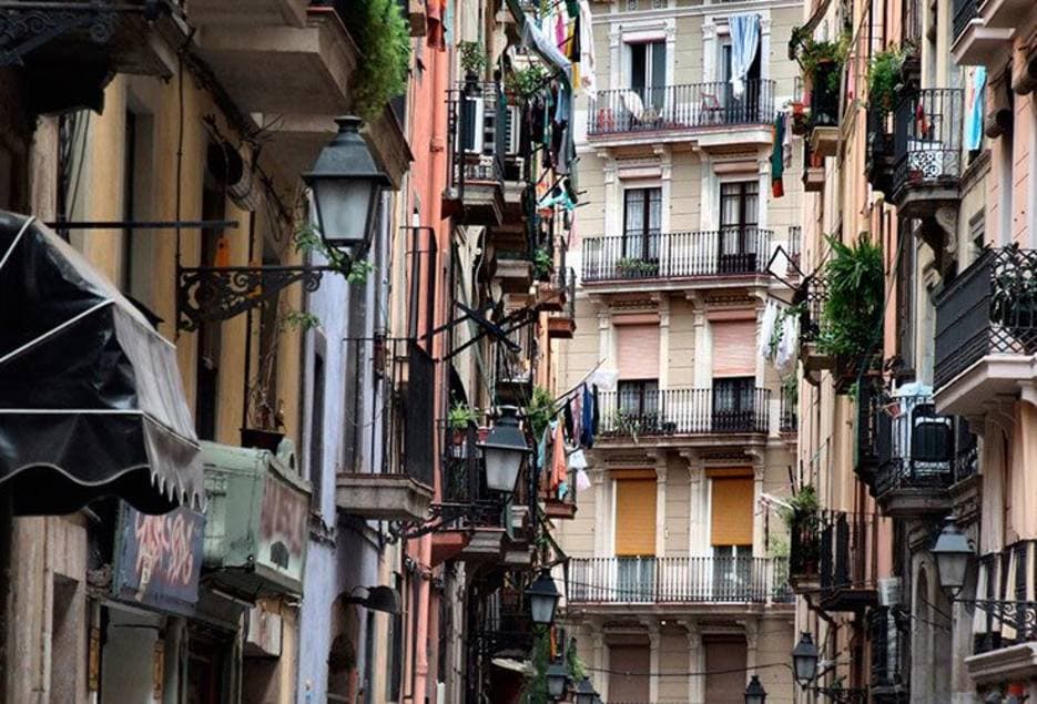 Komplett Guide Till Stadsdelen El Raval Barcelona 2026