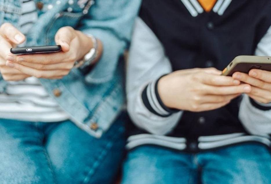 SIM-kort i Barcelona - Bästa Alternativen för Turister 2026