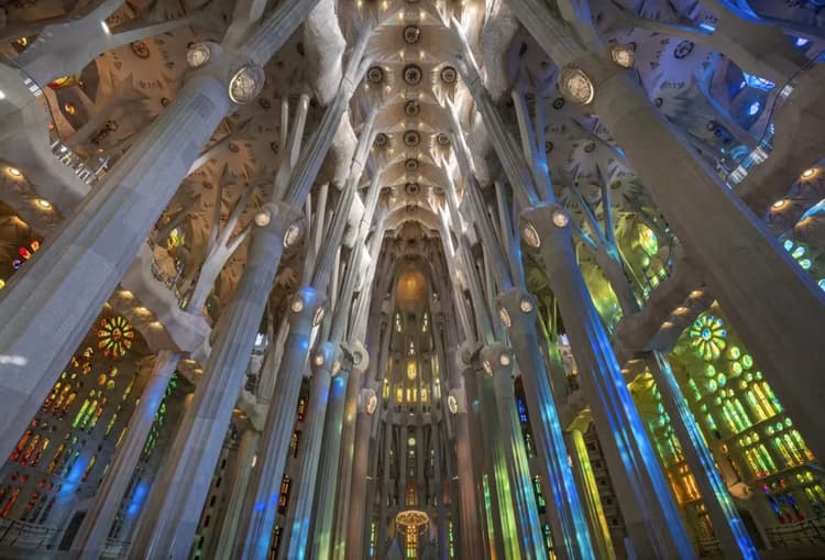 är-sagrada-familia-värt-besöket
